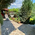 хаджиевата къща *