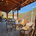 Villa хаджиевата къща *