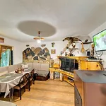 хаджиевата къща Villa