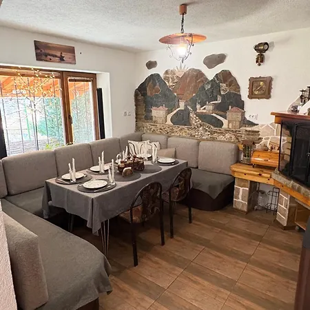Villa хаджиевата къща