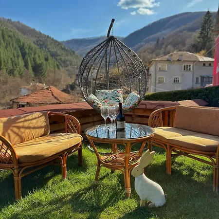Villa хаджиевата къща